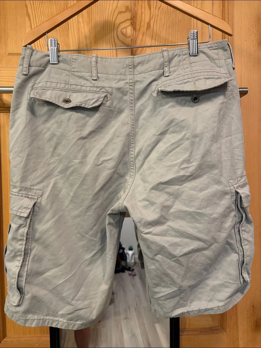 Gray Men’s Cargo Shorts Sz 33